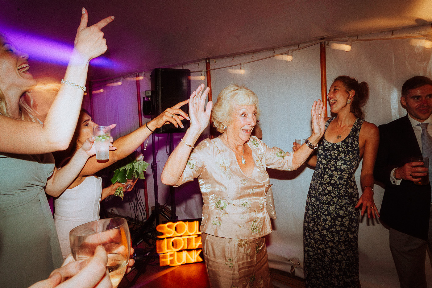 USK CASTLE WEDDING PHOTOGRAPHY FESTIVAL STYLE 120 USK CASTLE WEDDING PHOTOGRAPHY FESTIVAL STYLE 120